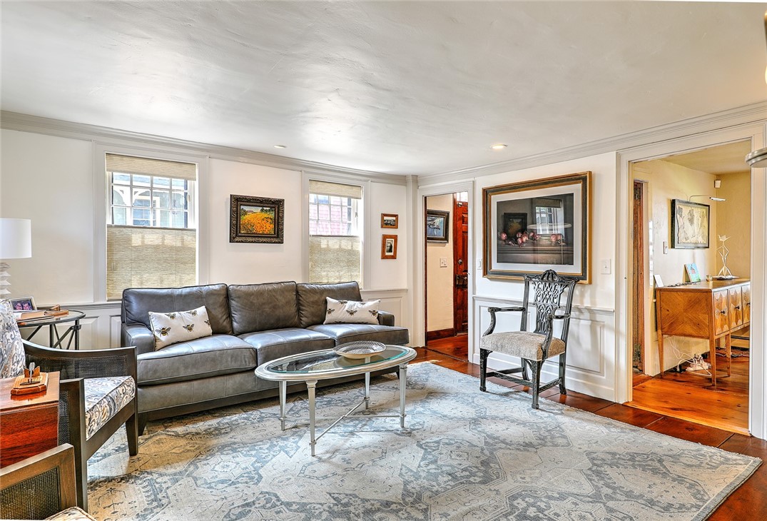 41 3rd Street Newport, RI 02840 - Photo 12 of 45