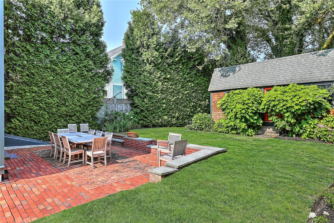 41 3rd Street Newport, RI 02840 - Photo 4 of 45