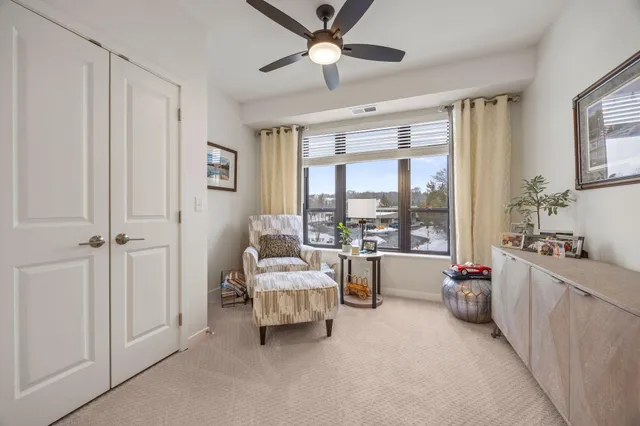 $265,945 | 1948 Wayzata Boulevard, Unit 203, Long Lake, MN 55356