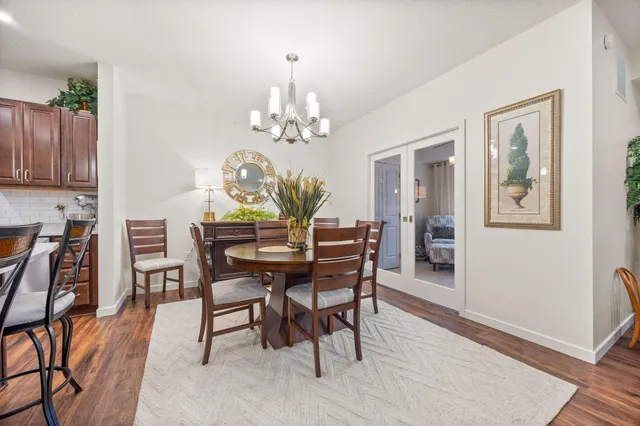 $265,945 | 1948 Wayzata Boulevard, Unit 203, Long Lake, MN 55356