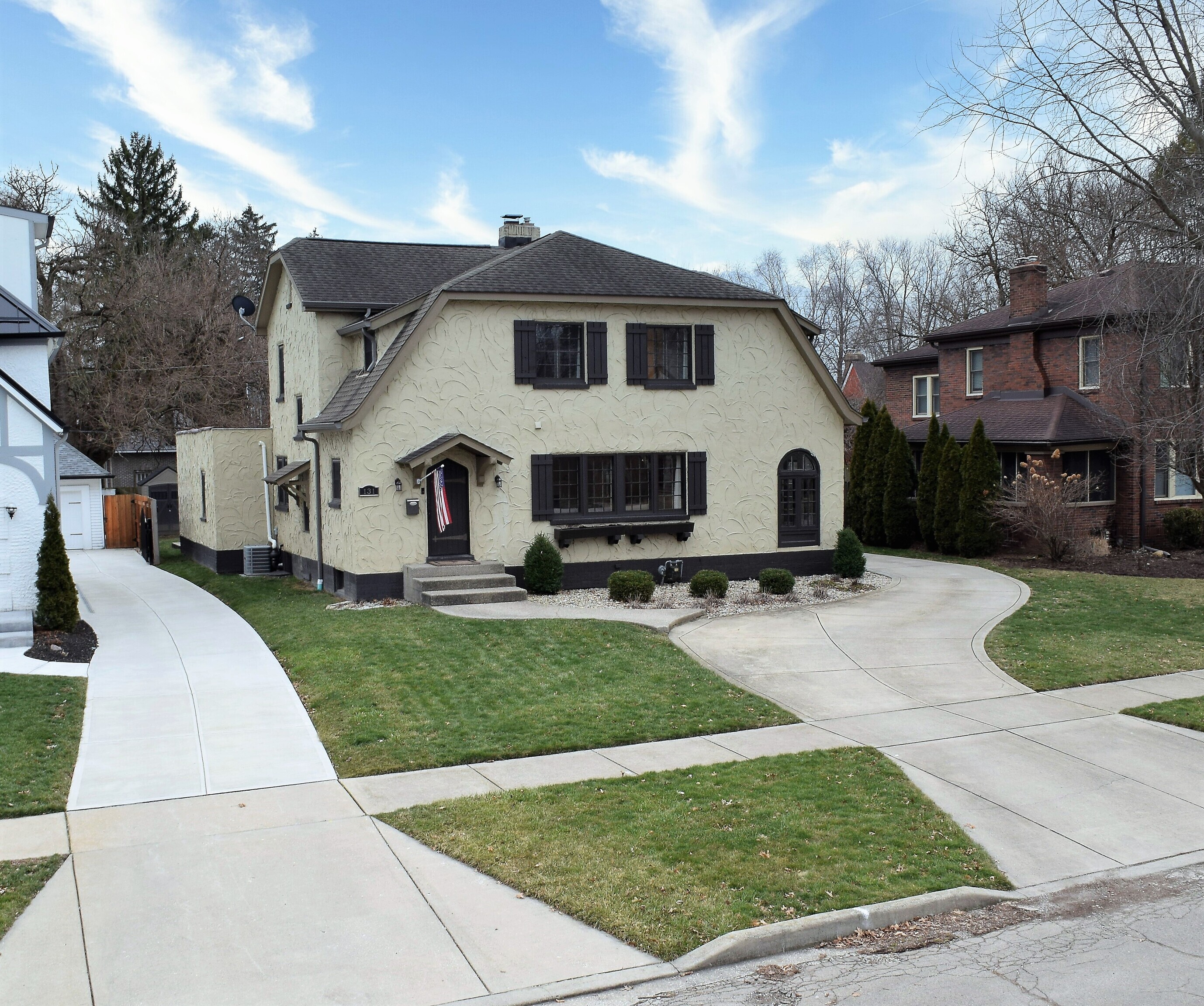 131 Berkley Road Indianapolis, IN 46208 - Photo 3 of 36 Gallery Image 3