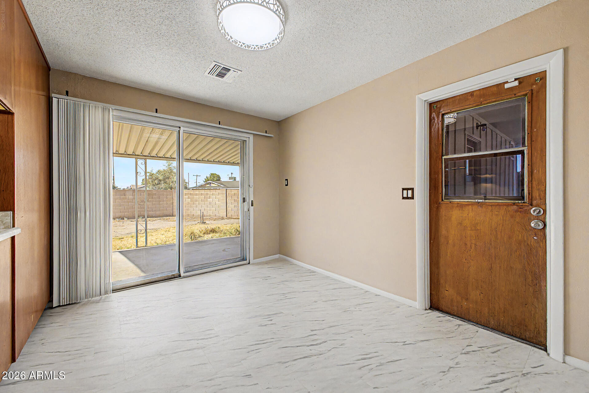 3328 West Bloomfield Road Phoenix, AZ 85029 - Photo 4 of 13 Dining area