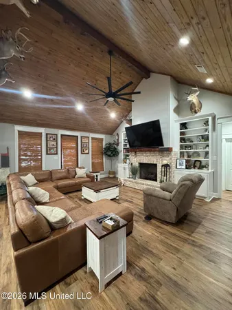 $750,000 | 329 Gilmer's Chapel Road, Conehatta, MS 39057