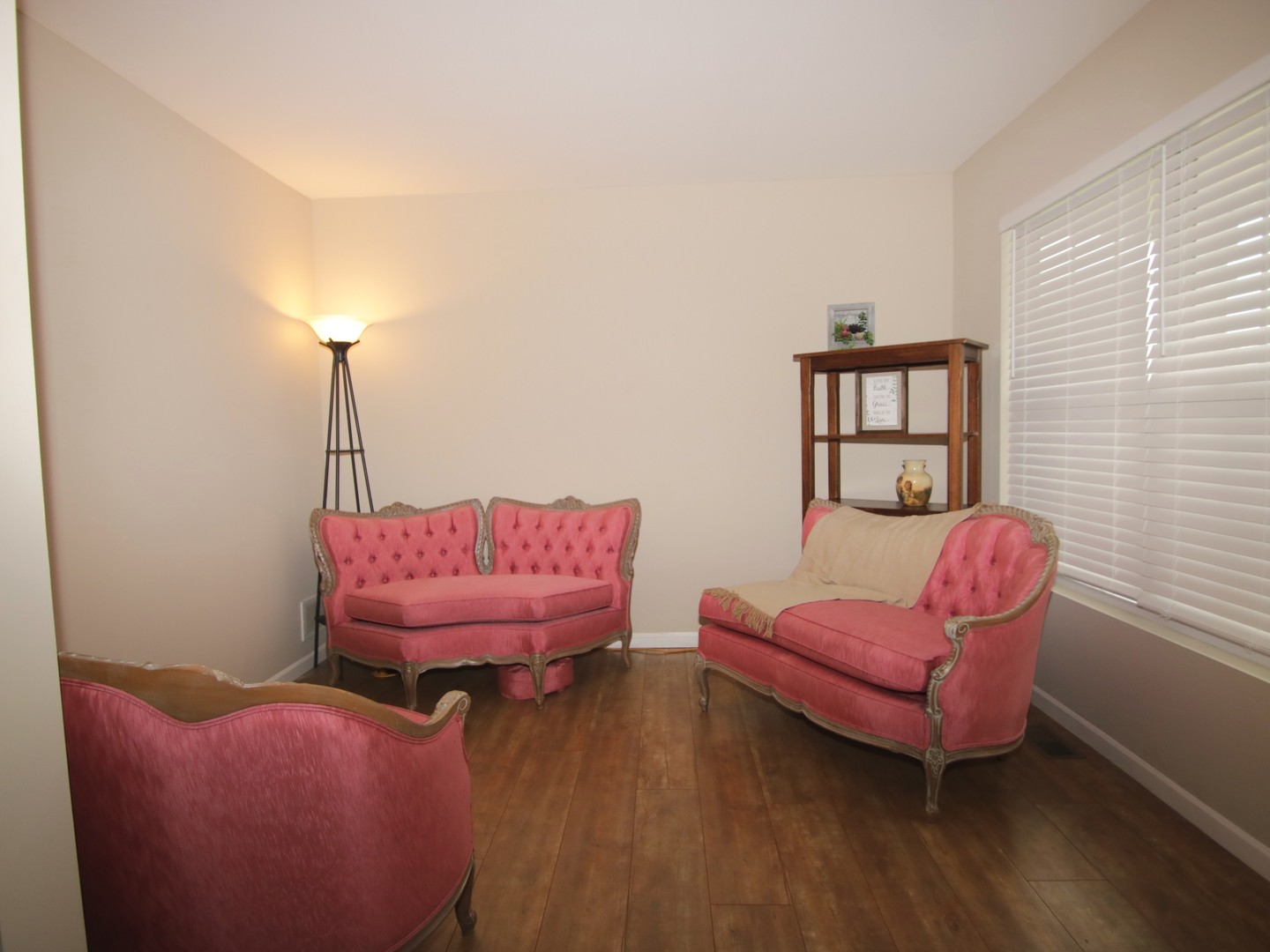 1943 Ashbrooke Road Romeoville, IL 60446 - Photo 3 of 20