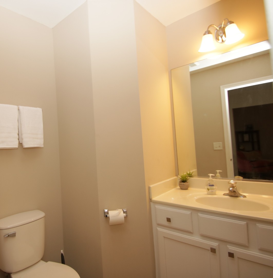 1943 Ashbrooke Road Romeoville, IL 60446 - Photo 9 of 20