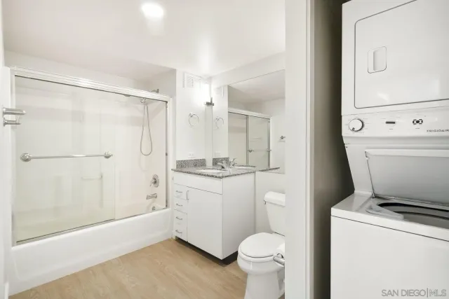 $579,900 | 425 West Beech Street, Unit 1003, San Diego, CA 92101