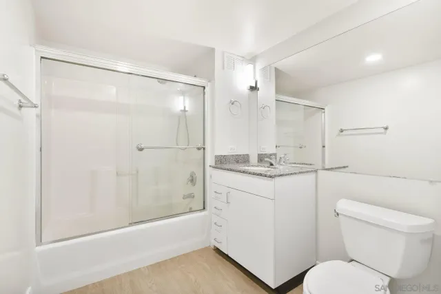 $579,900 | 425 West Beech Street, Unit 1003, San Diego, CA 92101