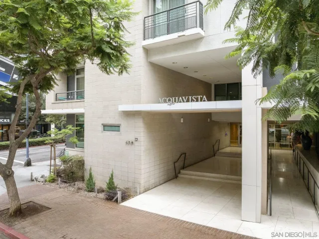 $579,900 | 425 West Beech Street, Unit 1003, San Diego, CA 92101