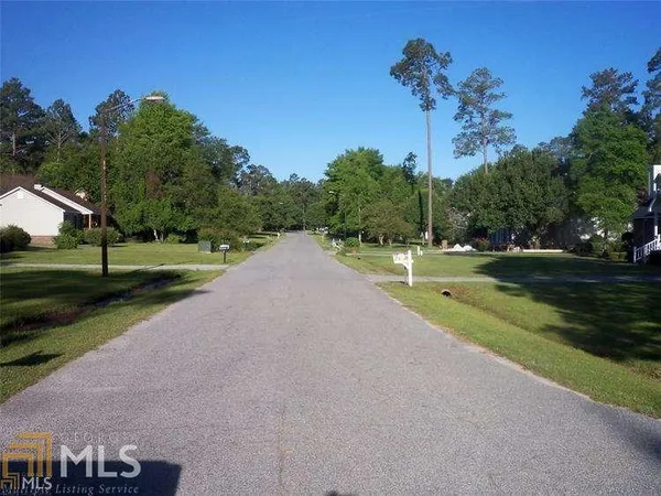 $2,100 | 320 Rogers Road, Statesboro, GA 30458