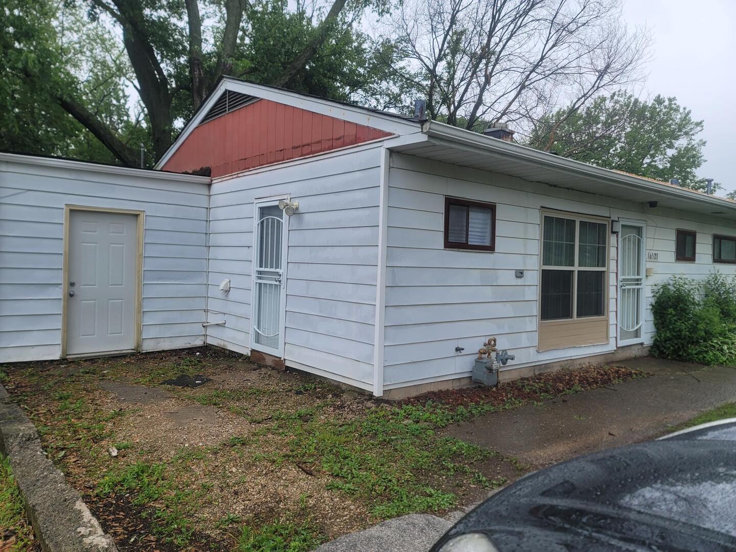 16523 Spaulding Avenue Markham, IL 60428 - Photo 7 of 15 a view of a backyard