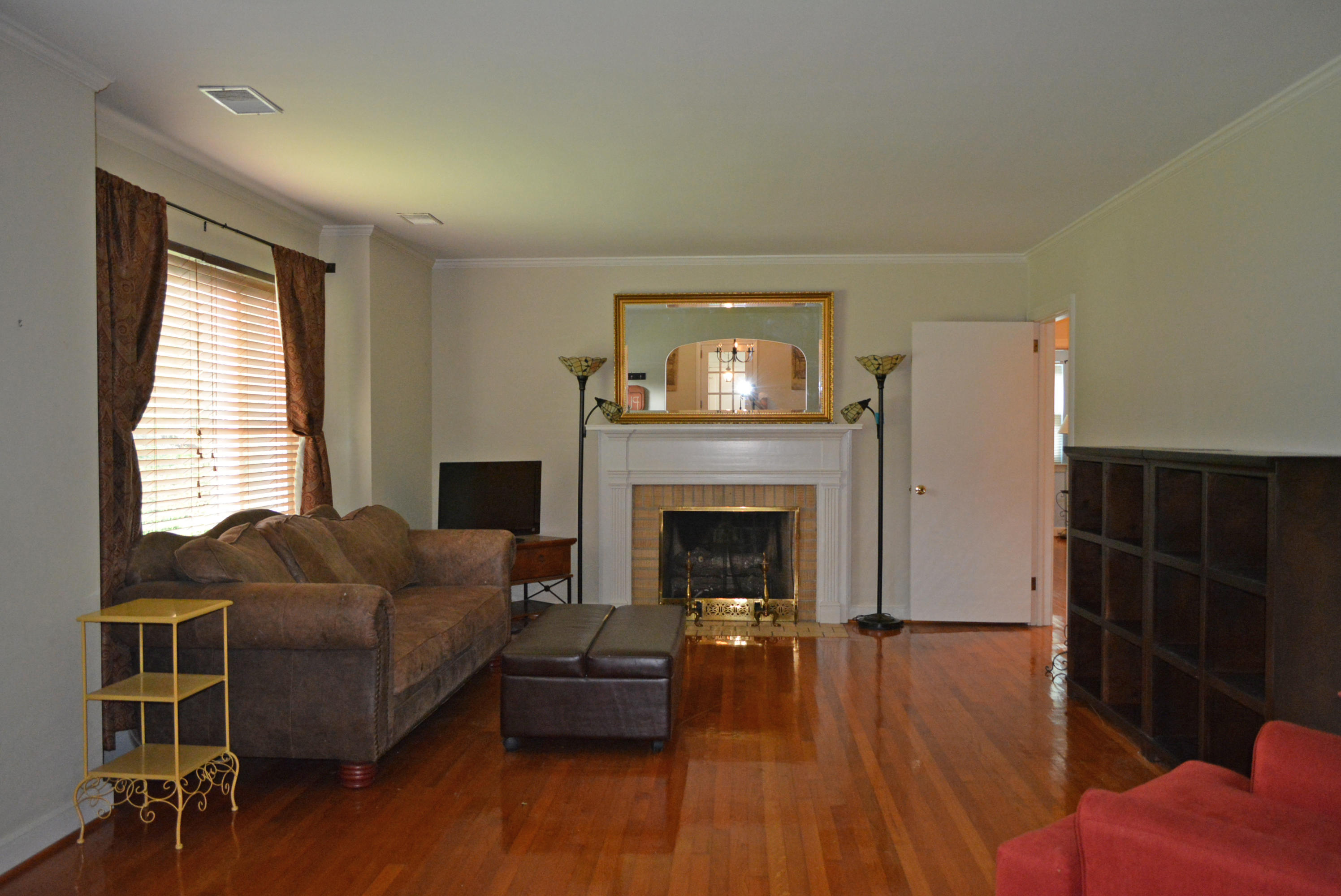 12 Charlestowne Road Charleston, SC 29407 - Photo 3 of 15 Living Room