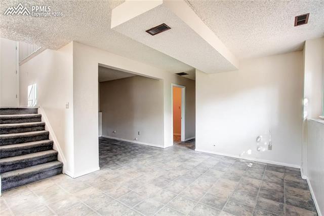 1930 Doherty Road Colorado Springs, CO 80916 - Photo 17 of 31