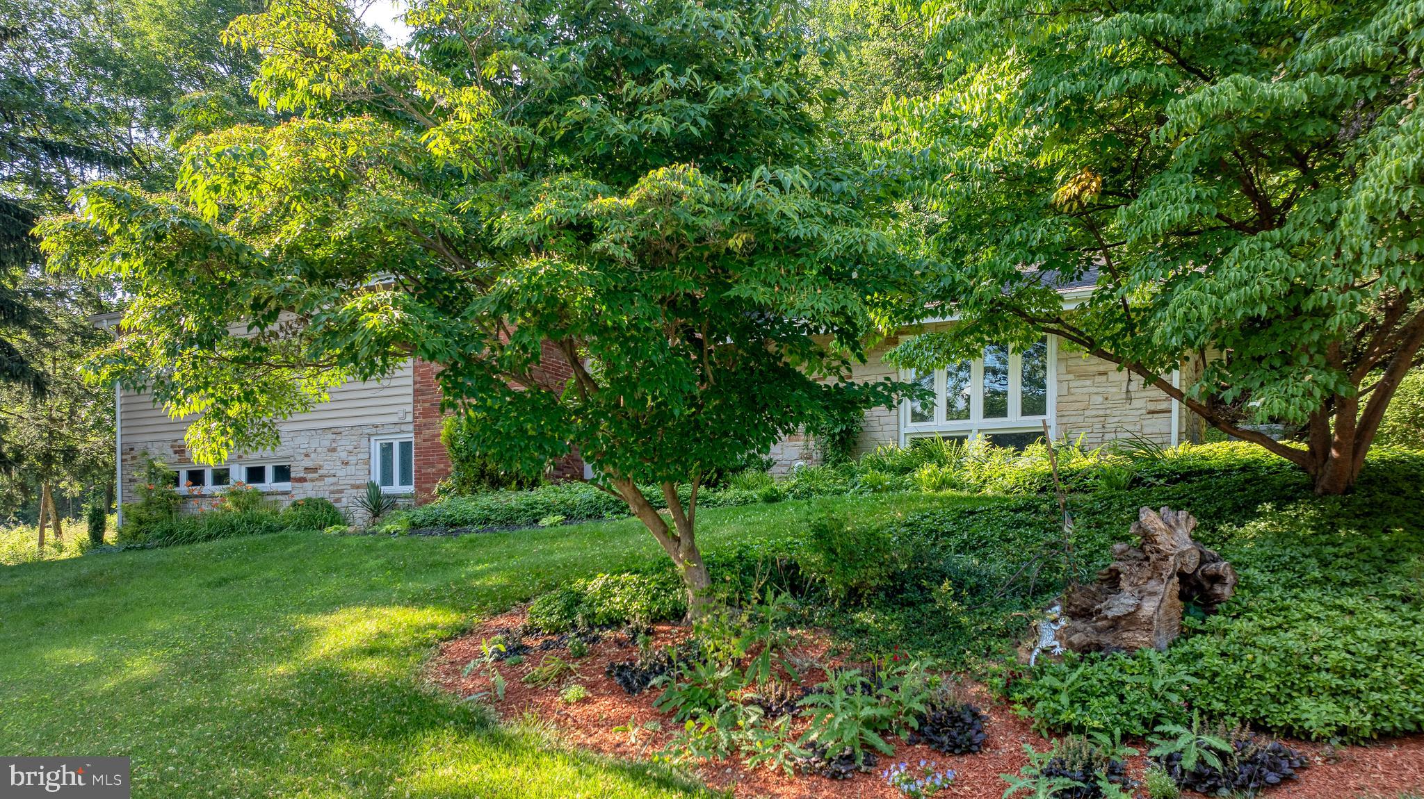 3373 Barwood Road York, PA 17406 - Photo 3 of 48 Gallery Image 3