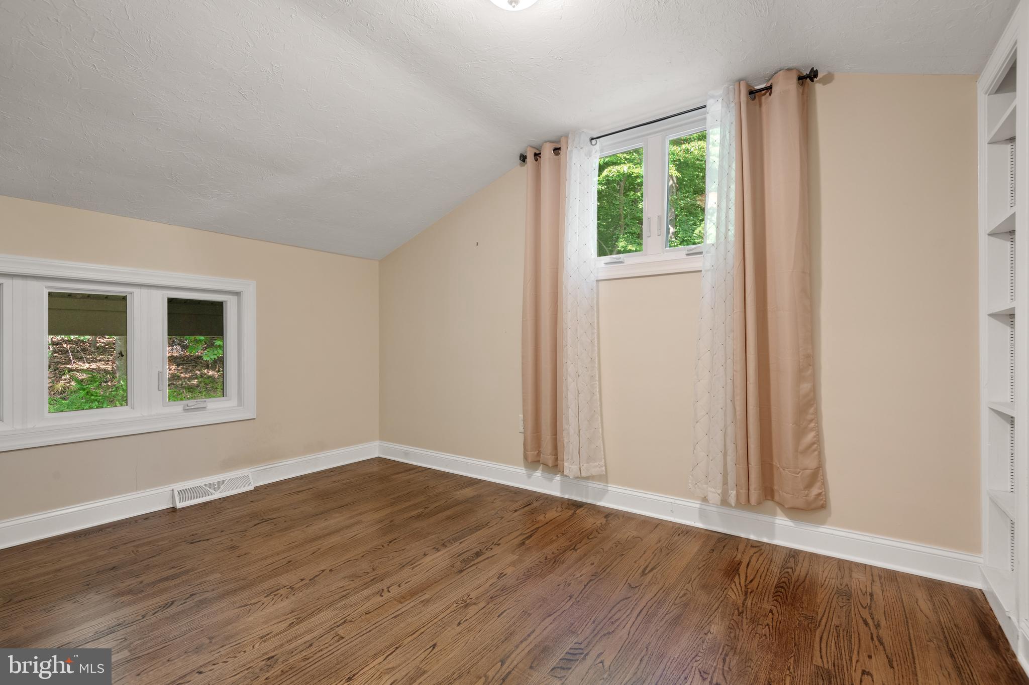 3373 Barwood Road York, PA 17406 - Photo 31 of 48 Gallery Image 31