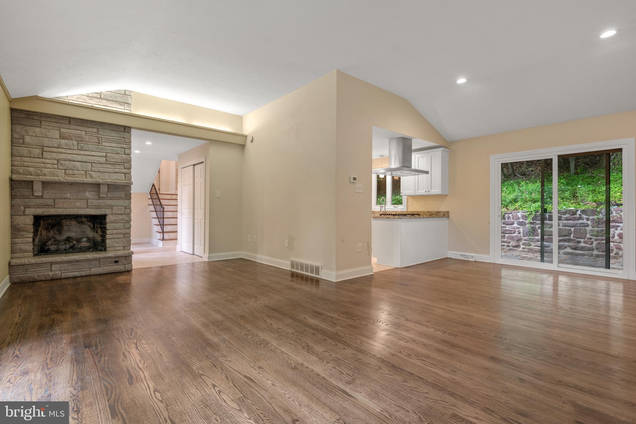 3373 Barwood Road York, PA 17406 - Photo 7 of 48 Gallery Image 7