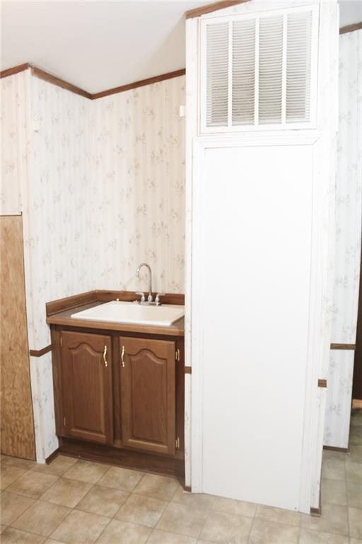 143 Lee Road Opelika, AL 36804 - Photo 13 of 61 w/sink