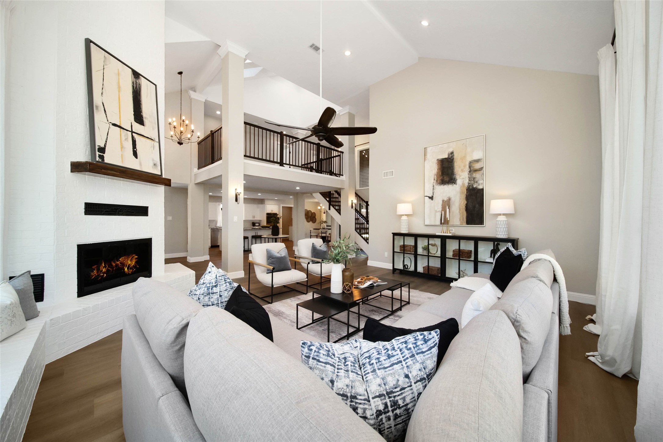14520 Diamondhead North Conroe, TX 77356 - Photo 12 of 50 Spacious open concept living room.