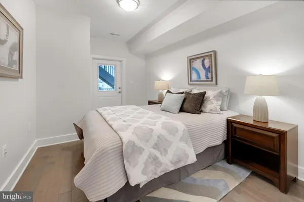$3,400 | 3821 14th Street Northwest, Unit 6, Washington, DC 20011