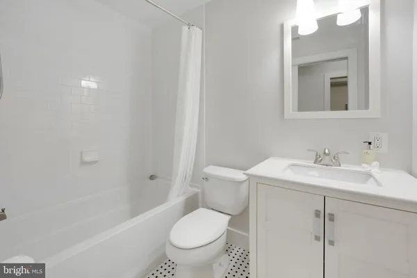 $3,400 | 3821 14th Street Northwest, Unit 6, Washington, DC 20011