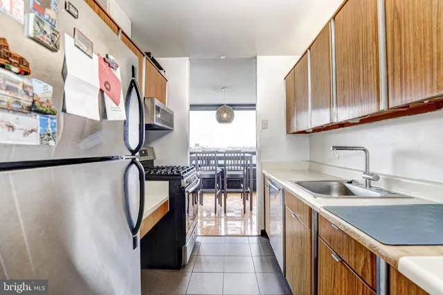 $140,000 | 4000 North Charles Street, Unit 905, Baltimore, MD 21218