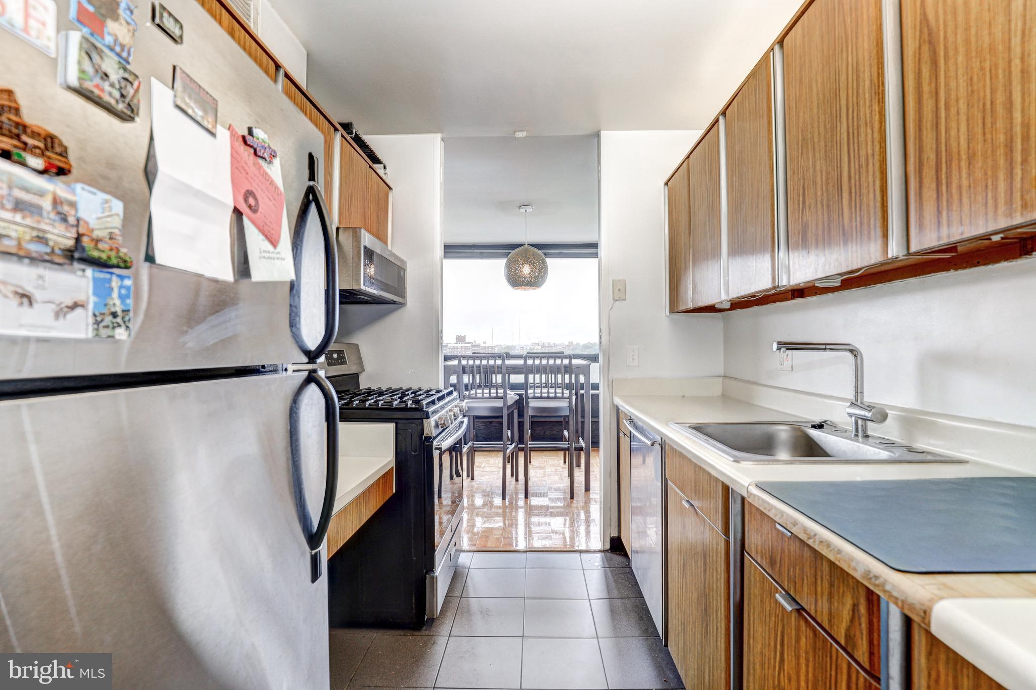 4000 North Charles Street, Unit 905 Baltimore, MD 21218 - Photo 19 of 28