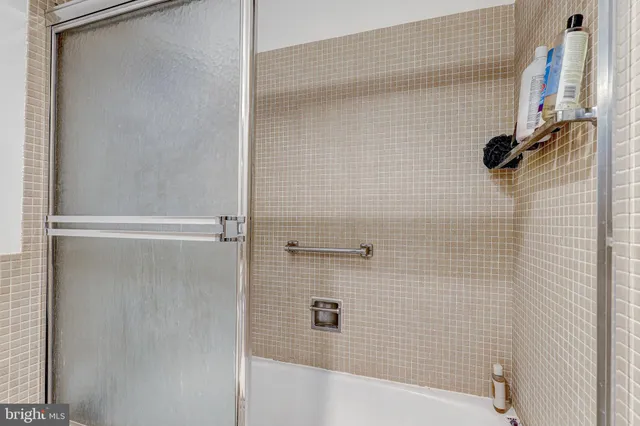 $140,000 | 4000 North Charles Street, Unit 905, Baltimore, MD 21218