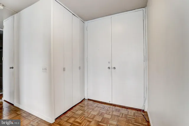 $140,000 | 4000 North Charles Street, Unit 905, Baltimore, MD 21218