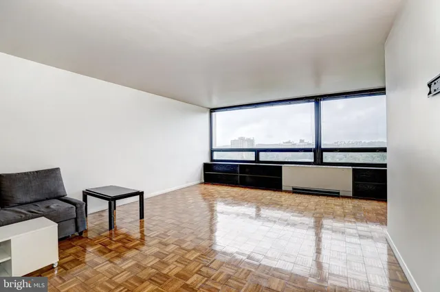 $140,000 | 4000 North Charles Street, Unit 905, Baltimore, MD 21218