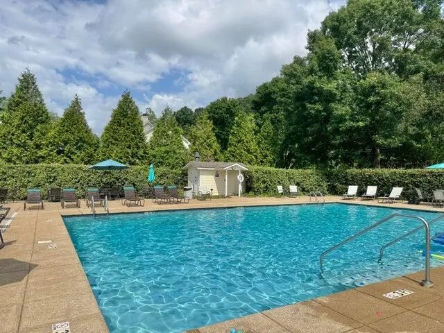 $450,000 | 1426 Heritage Landing Drive, Chattanooga, TN 37405