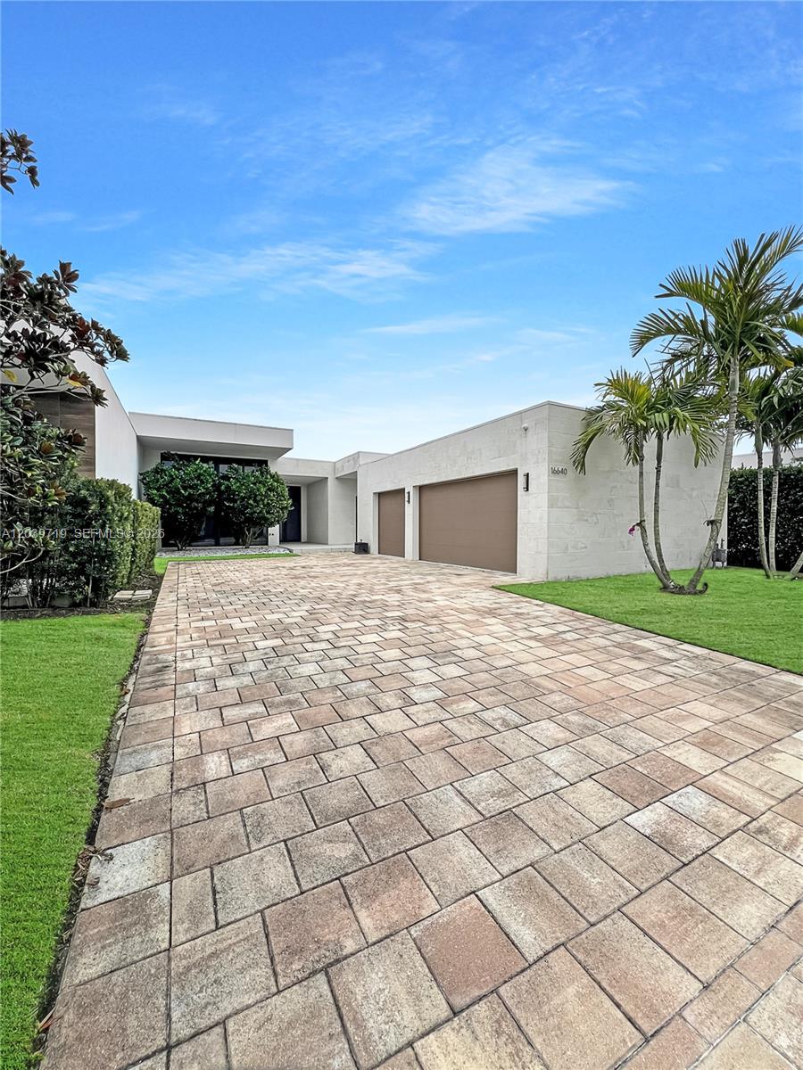 16640 Sunset Way, Unit 16640 Weston, FL 33326 - Photo 3 of 35