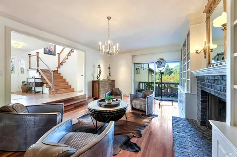 $1,395,000 | 1000 East Sunnyslope Road, Petaluma, CA 94952