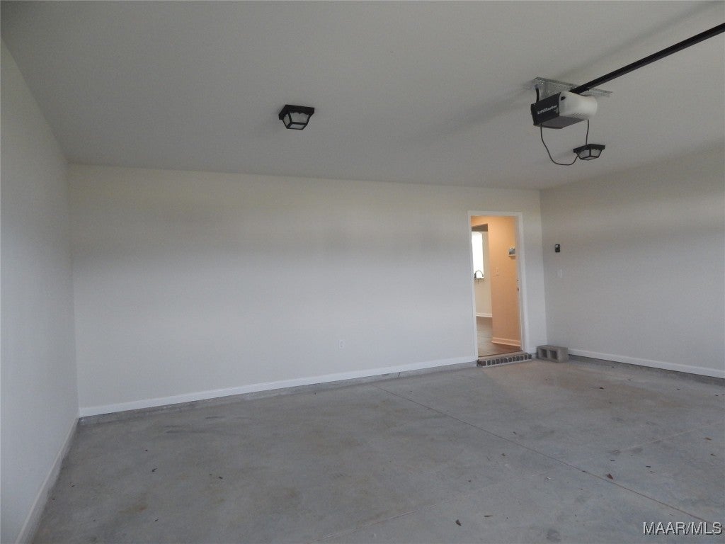 216 Gritney Road Daleville, AL 36322 - Photo 21 of 65 2 car garage