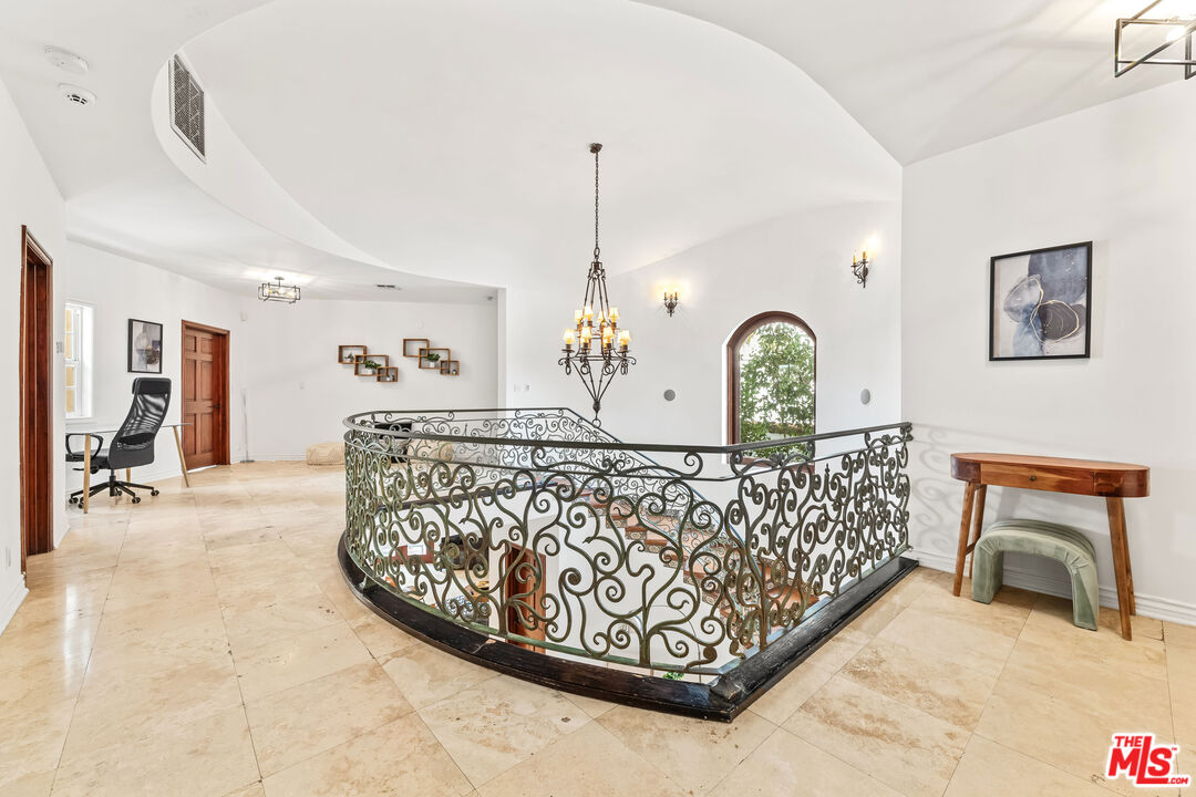 12109 Maxwellton Road Studio City, CA 91604 - Photo 47 of 75