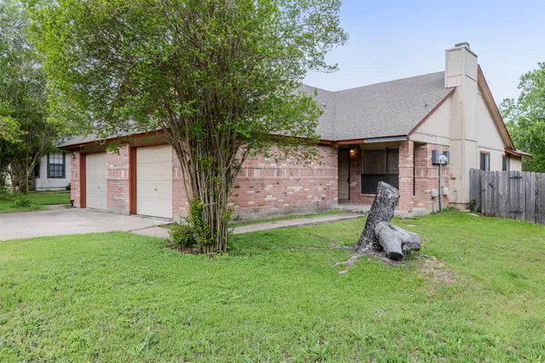 $1,595 | 618 Rollingway Drive, Unit B, Round Rock, TX 78681