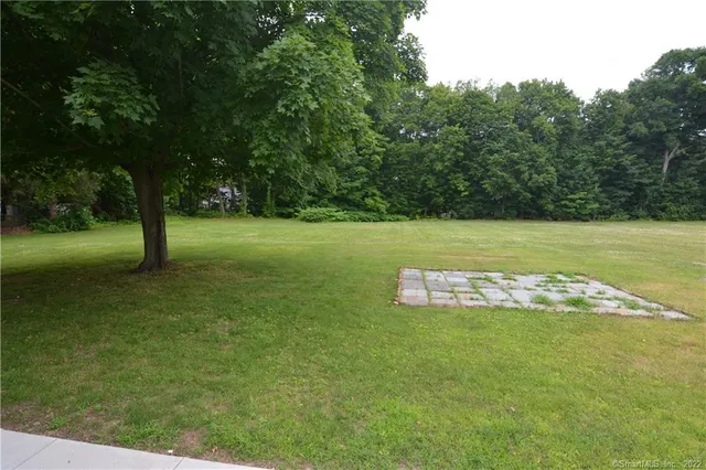 $2,700 | 405 Maple Avenue, Cheshire, CT 06410