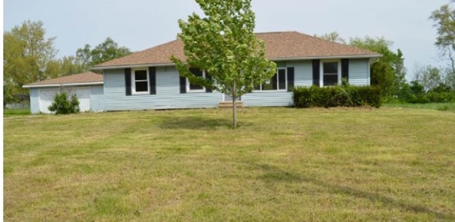 7003 West Lancaster Road Peoria, IL 61607 - Photo 2 of 9