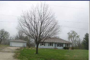 7003 West Lancaster Road Peoria, IL 61607 - Photo 3 of 9