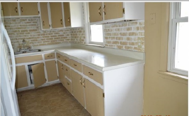 7003 West Lancaster Road Peoria, IL 61607 - Photo 5 of 9
