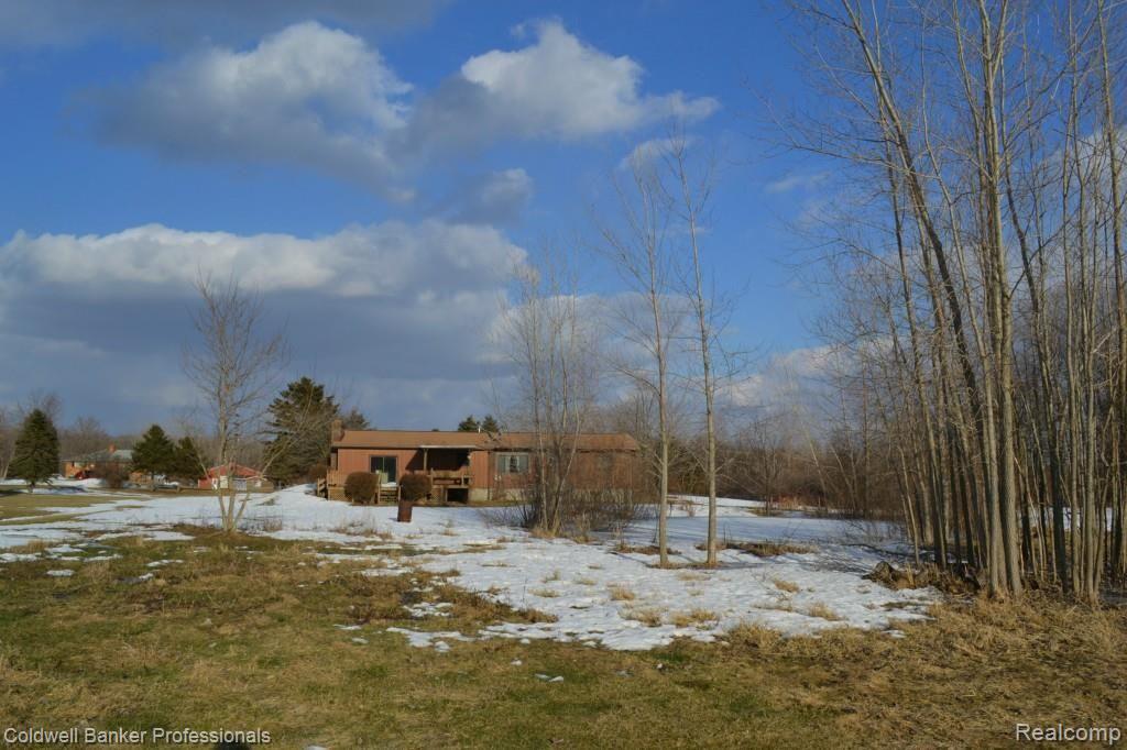 7629 Willits Road Fostoria, MI 48435 - Photo 8 of 29 034.jpg