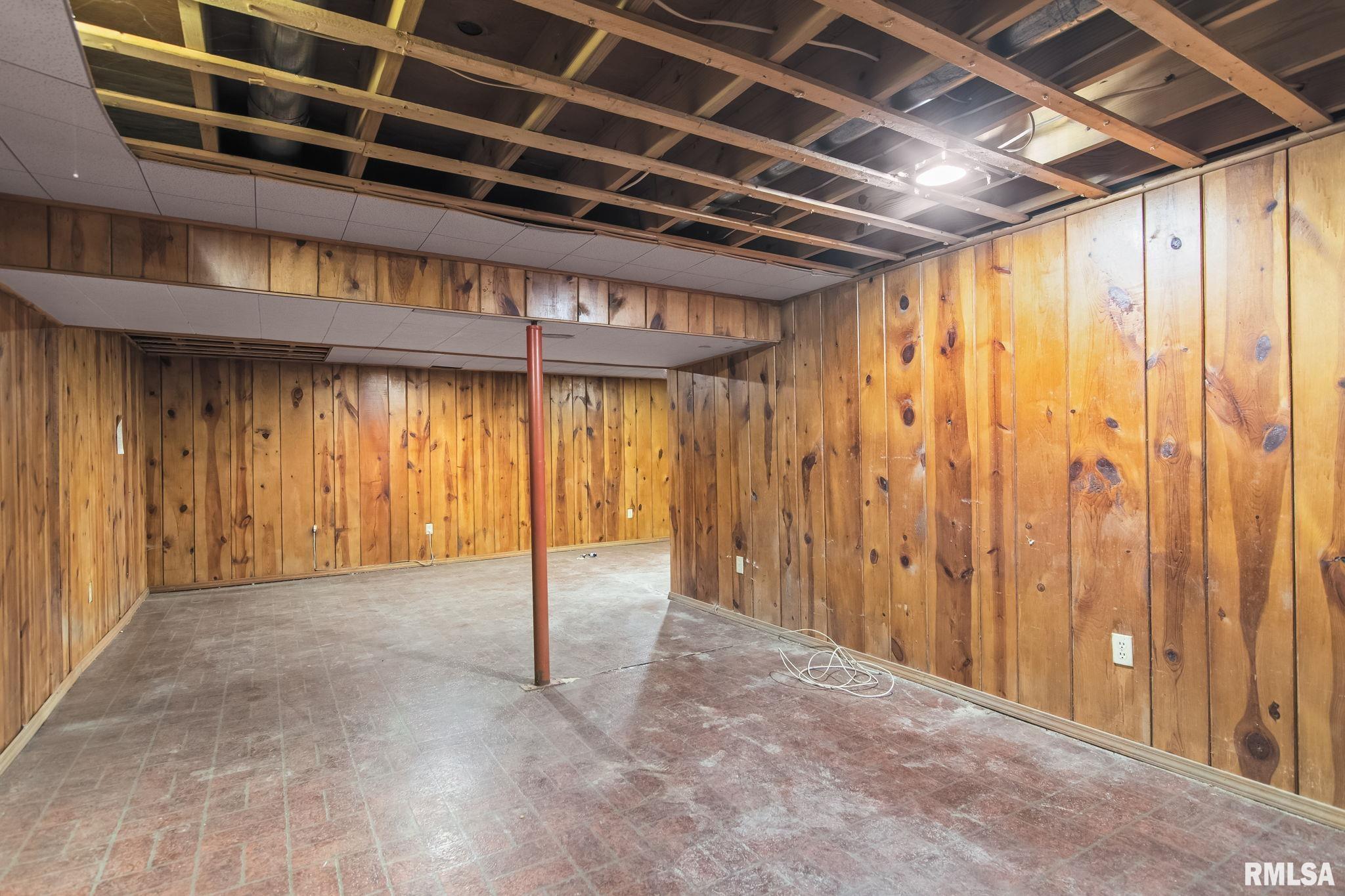 2320 South Park Avenue Springfield, IL 62704 - Photo 38 of 47