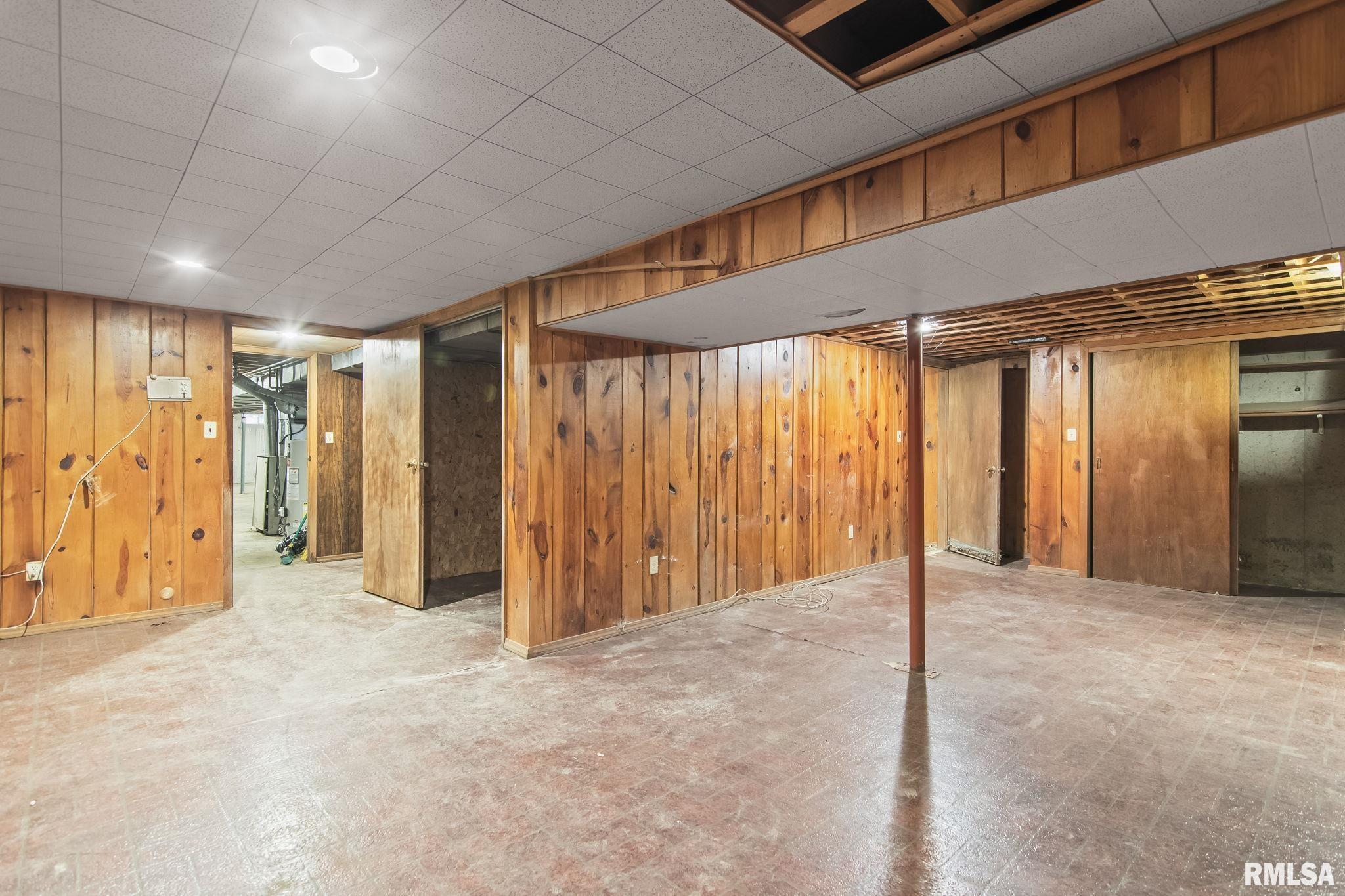 2320 South Park Avenue Springfield, IL 62704 - Photo 39 of 47