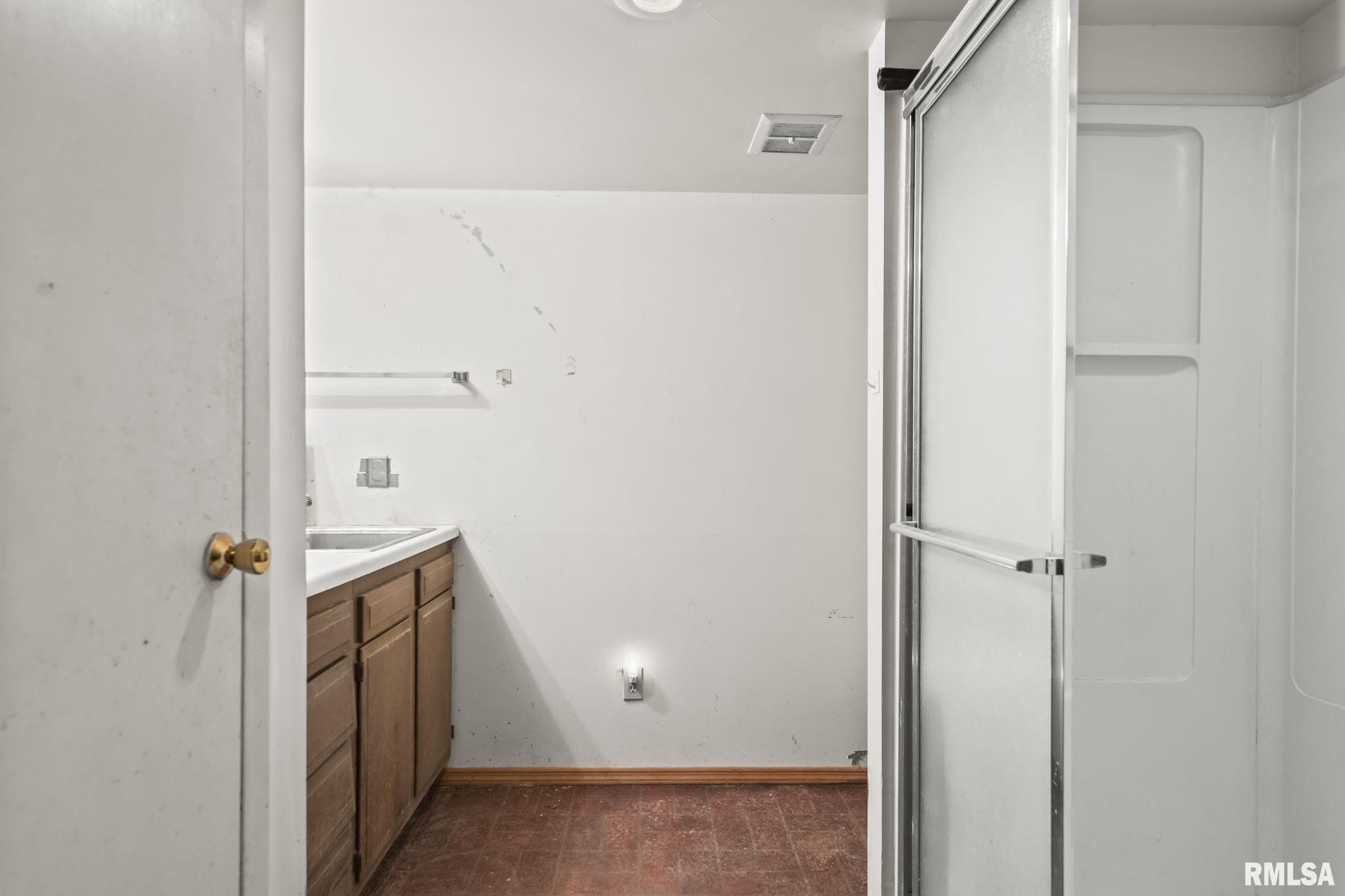 2320 South Park Avenue Springfield, IL 62704 - Photo 40 of 47