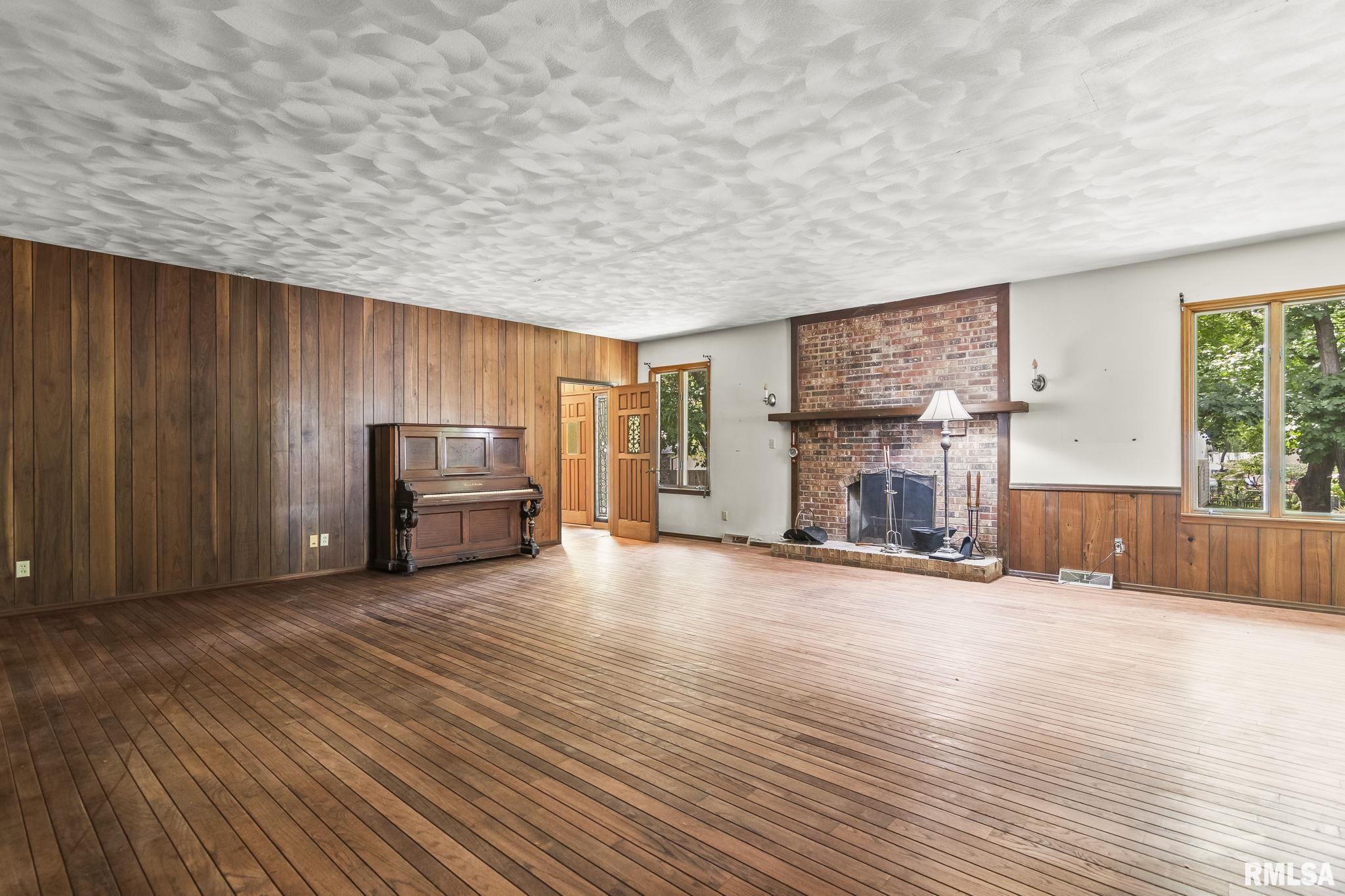 2320 South Park Avenue Springfield, IL 62704 - Photo 7 of 47