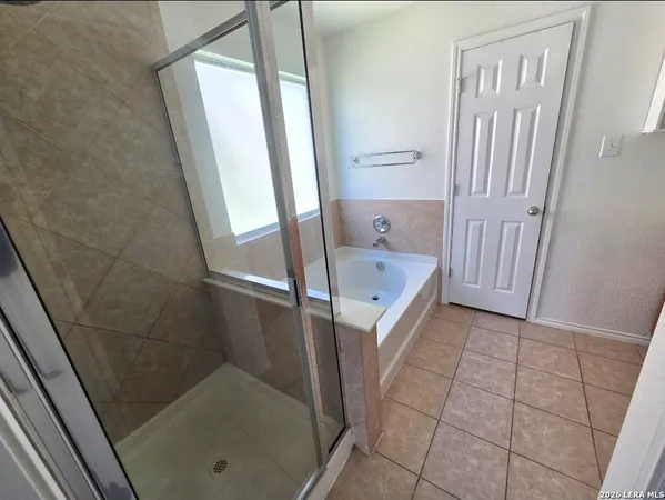 $1,995 | 7530 Elegante Way, San Antonio, TX 78266