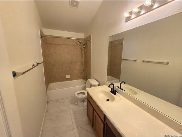 $1,995 | 7530 Elegante Way, San Antonio, TX 78266