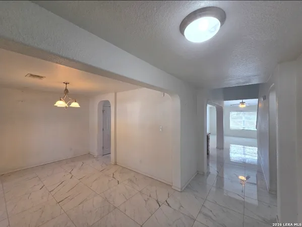 $1,995 | 7530 Elegante Way, San Antonio, TX 78266