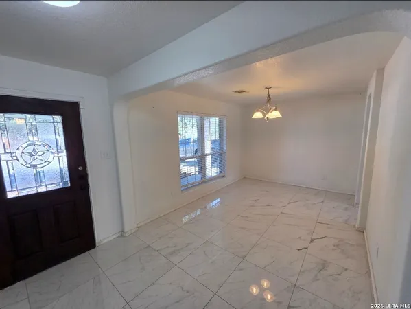 $1,995 | 7530 Elegante Way, San Antonio, TX 78266