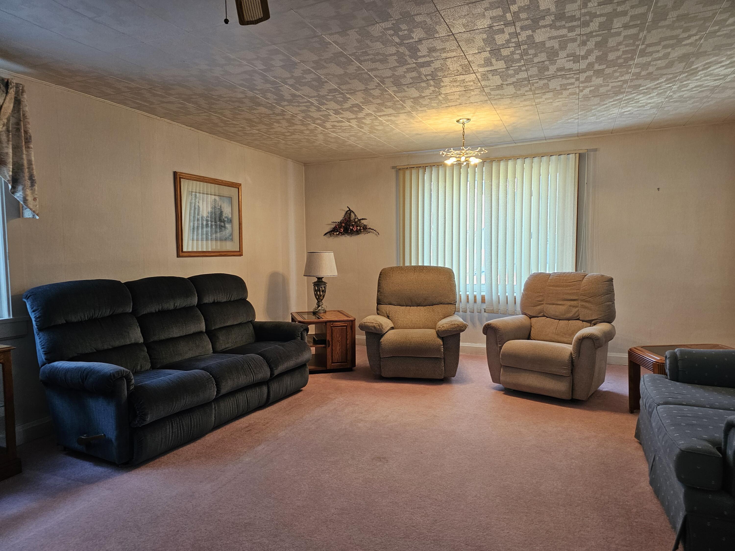 1219 South 21st Street Manitowoc, WI 54220 - Photo 5 of 24 20260120_091718