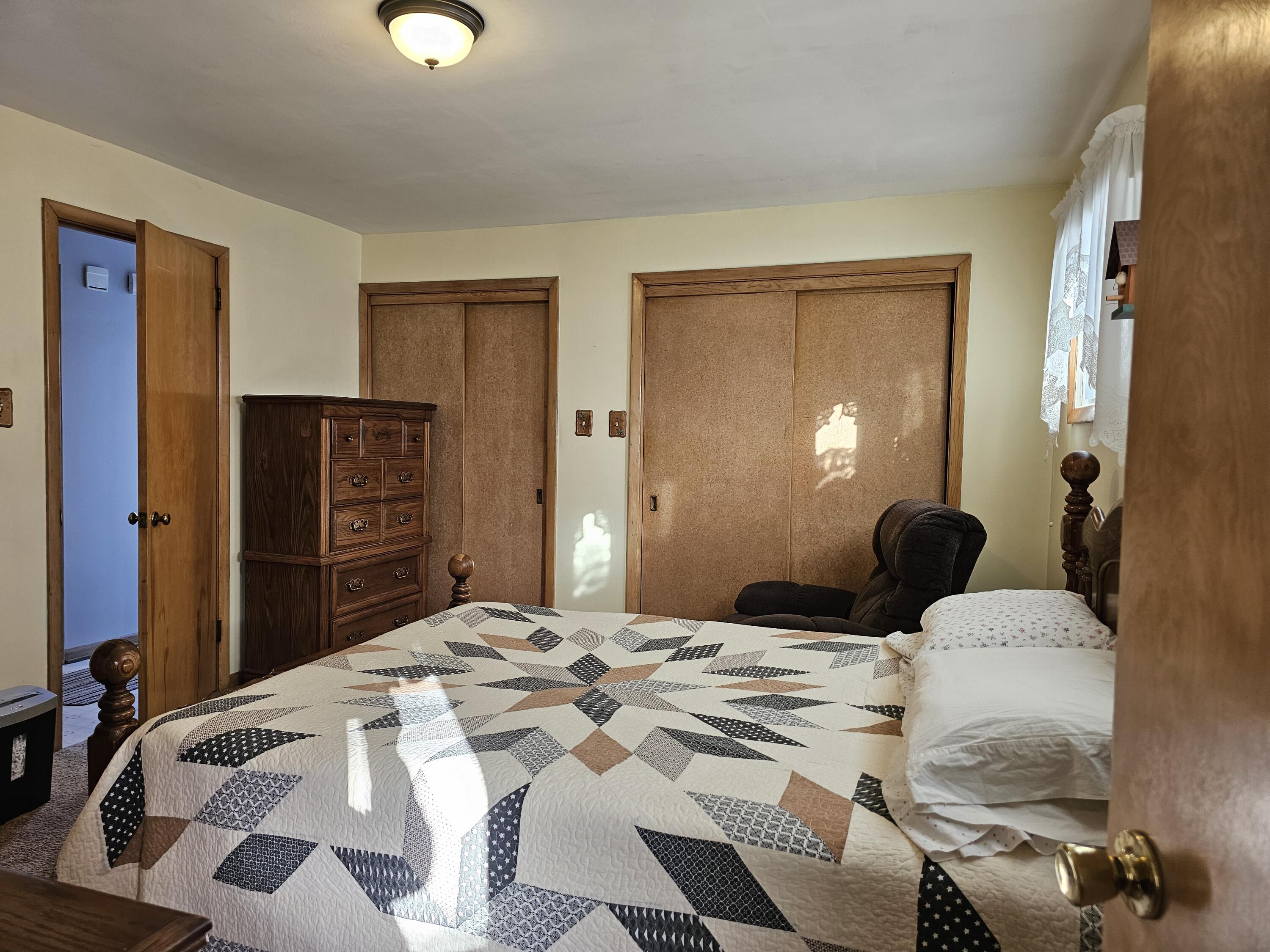 1219 South 21st Street Manitowoc, WI 54220 - Photo 9 of 24 20260120_092351