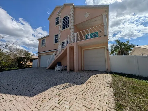 $3,300 | 7436 Islander Lane, Hudson, FL 34667